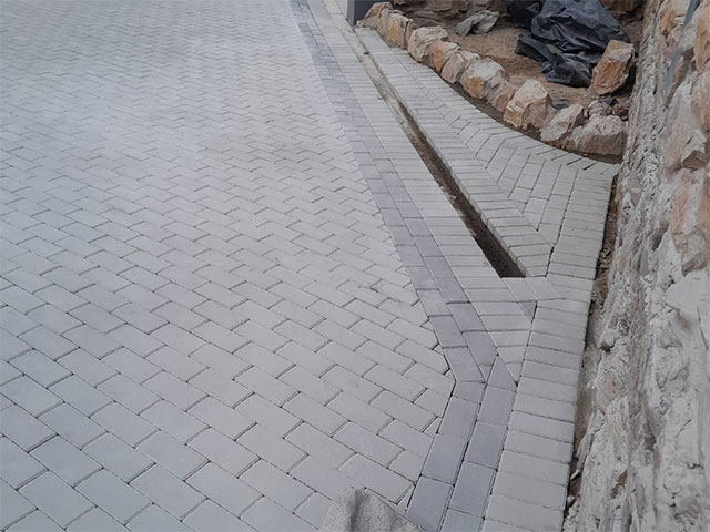 Garden Route Retaining Walls and Paving Garden Route Retaining Walls and Paving